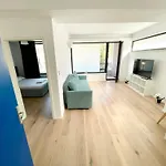 Warm Hotel Apartment