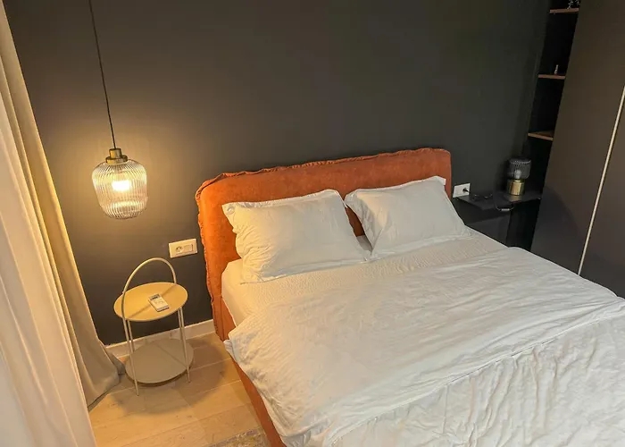 Warm Hotel Apartment