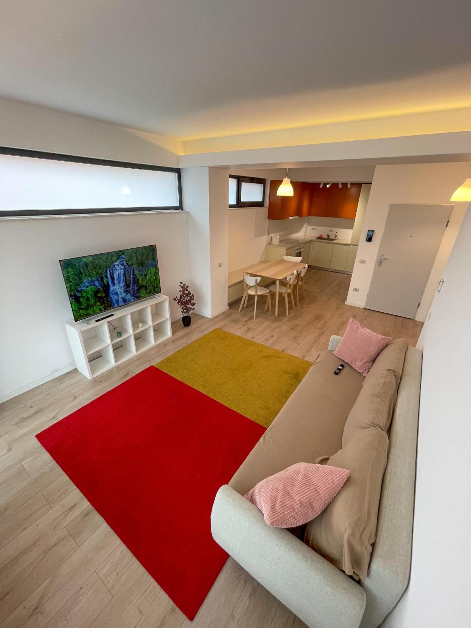 Warm Aparthotel
